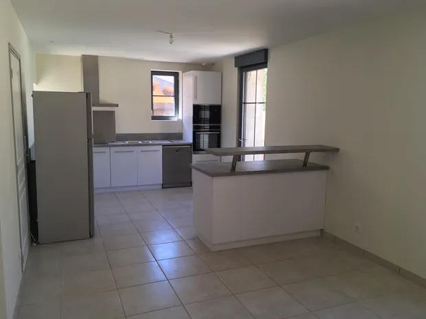 Cuisine panneaux blancs