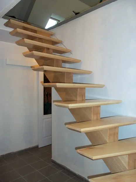 Escalier en bois sans contremarche