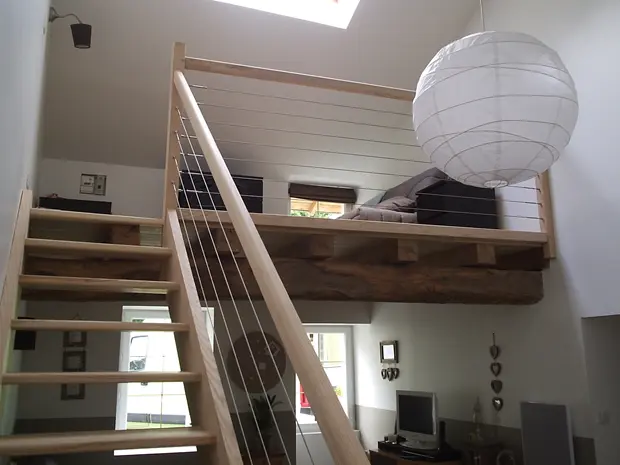 Escalier avec rambarde